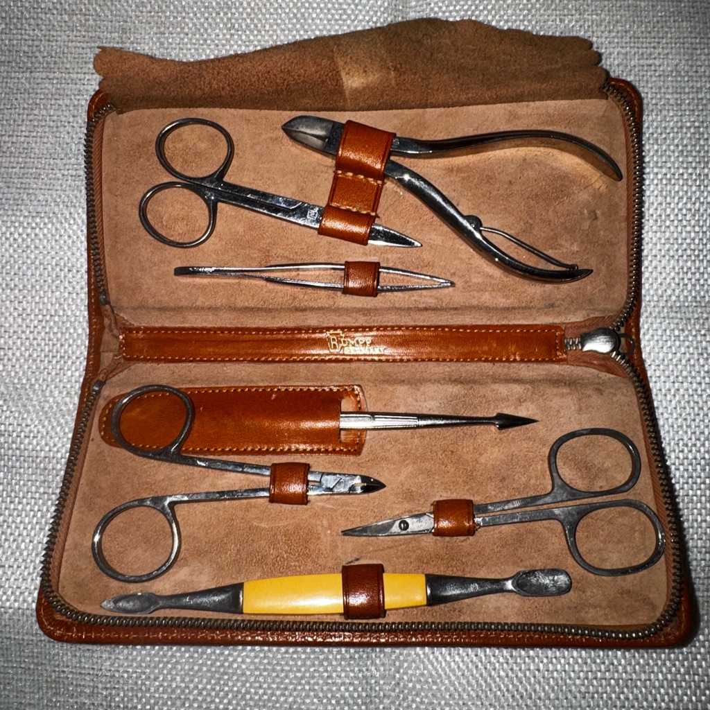 Brown Leather Mens Manicure Set